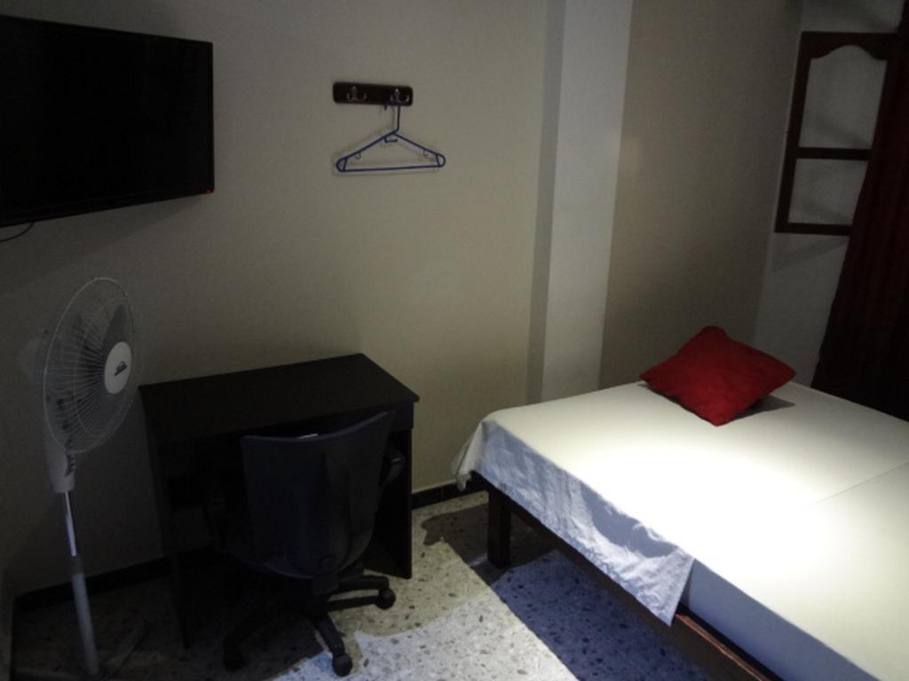 Hotel H21 Cali Chambre photo