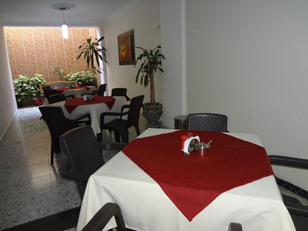 Hotel H21 Cali Extérieur photo