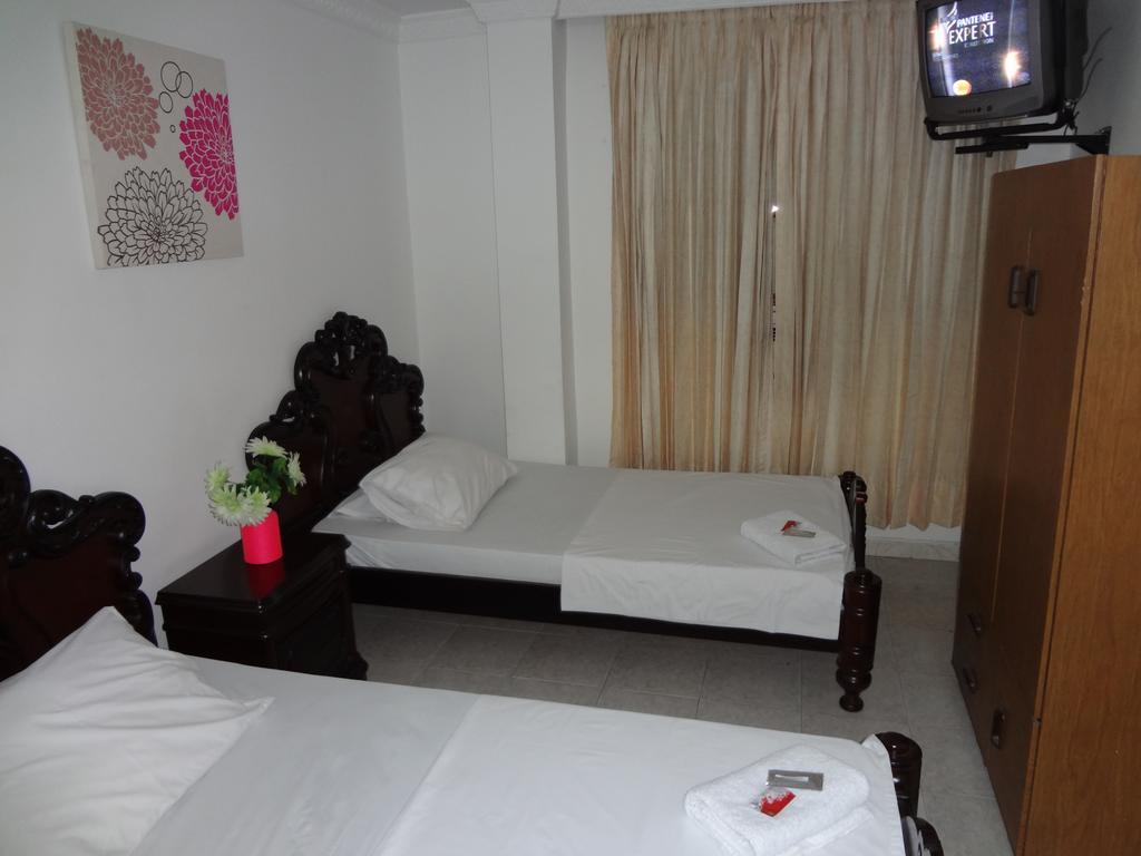 Hotel H21 Cali Chambre photo