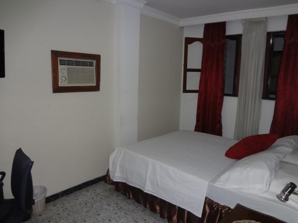 Hotel H21 Cali Extérieur photo