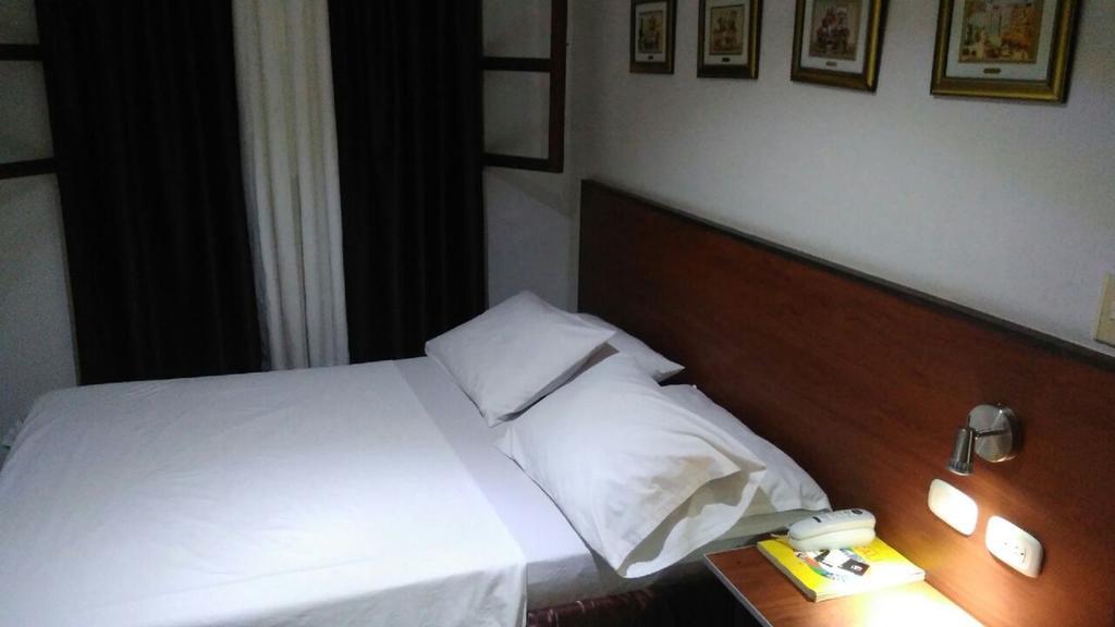 Hotel H21 Cali Extérieur photo